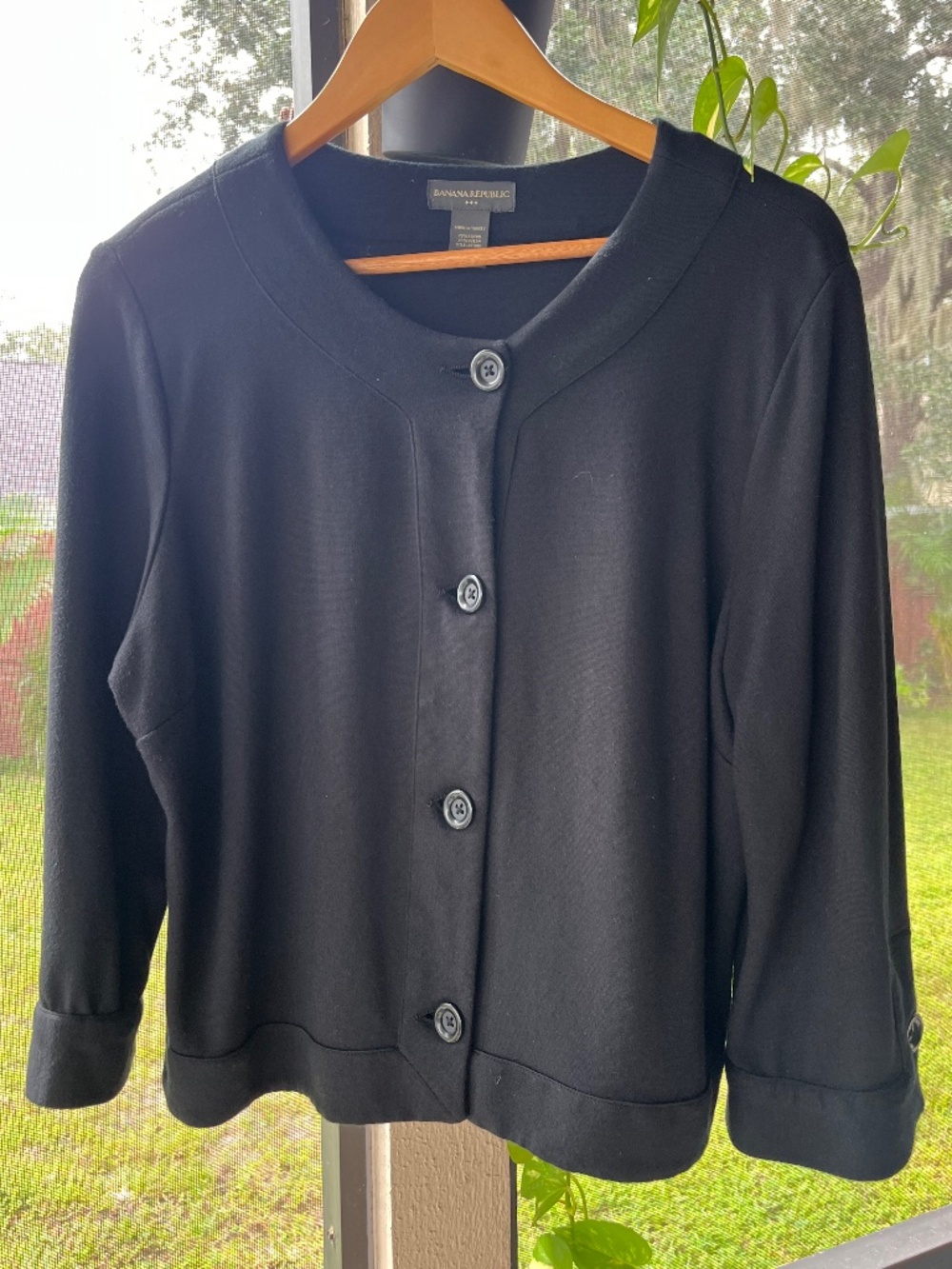 Banana Republic classic black cardigan with elegant cuffed sleeves sz XL